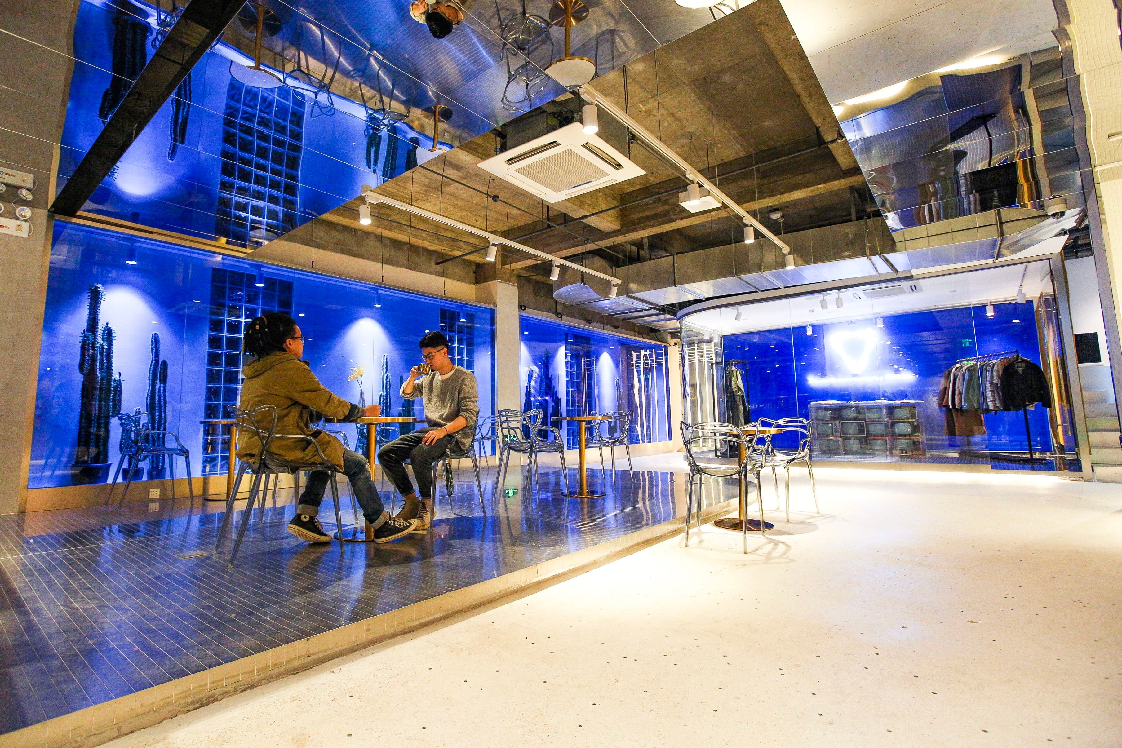 Sanlou Hostel (Shanghai Bund Dashijie Subway Station)