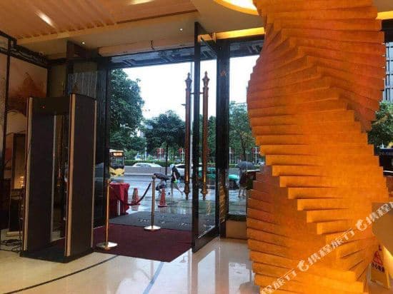 Yunman Qingju Apartment (Guangzhou Weinan University)