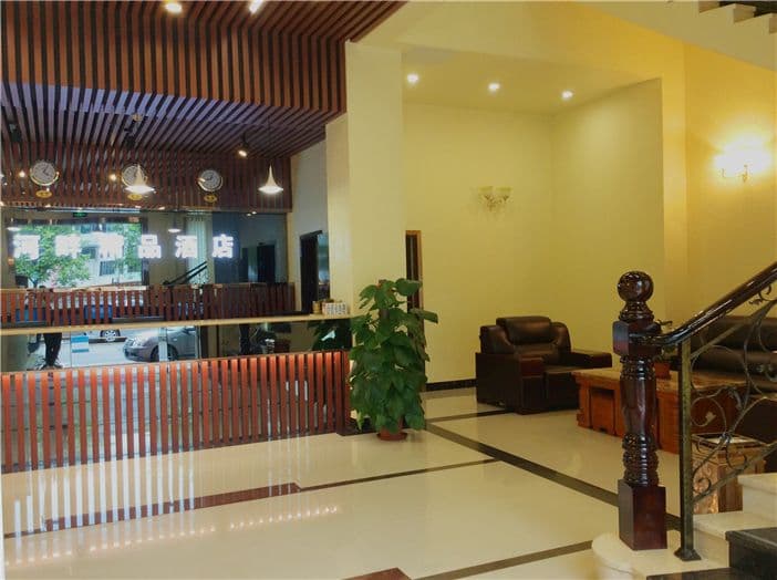 Save the e-sports hotel