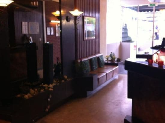 Hotel 33