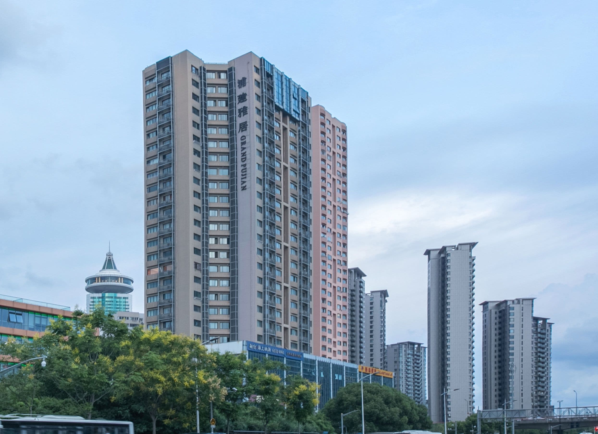 Grand Pujian Residence
