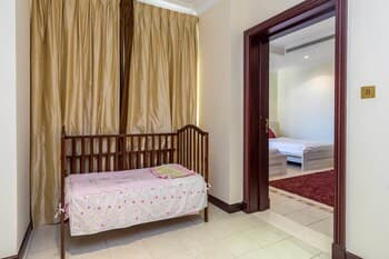 5 Bedroom Garden Villa at Frond E by Deluxe Holiday Homes