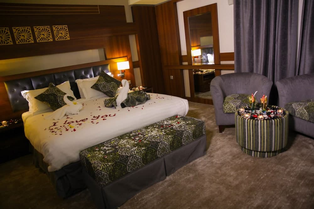 Plaza Inn Business Hotel