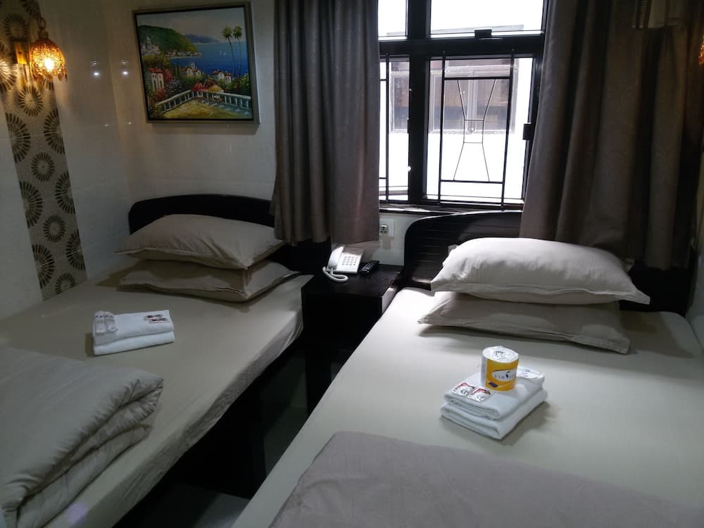 Aashiana Hotel