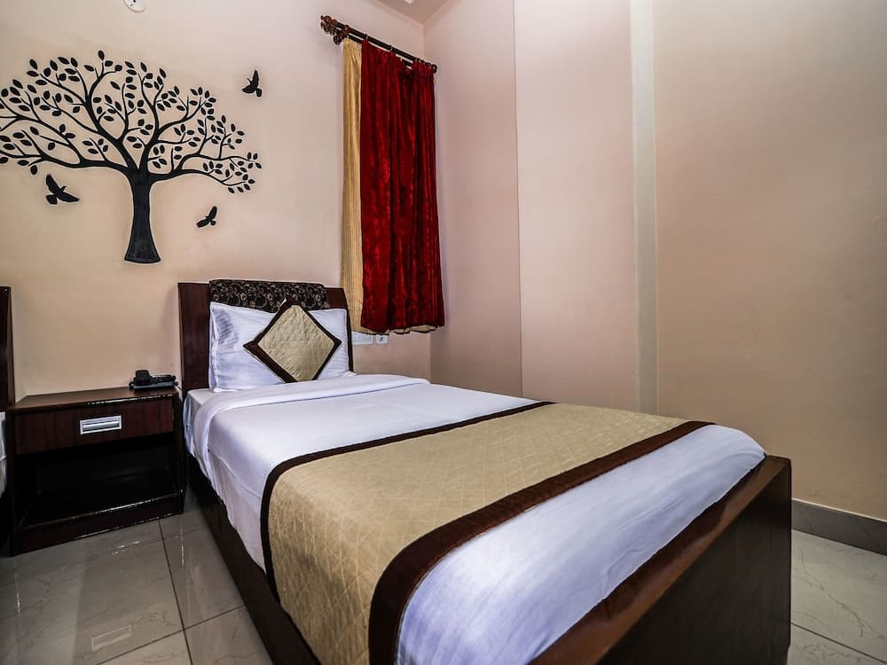 OYO 16050 Amer City Heritage Hotel