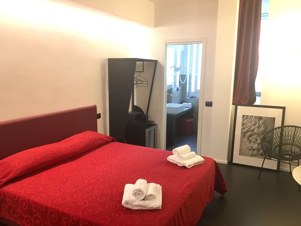 The Boutique Napoli Suite