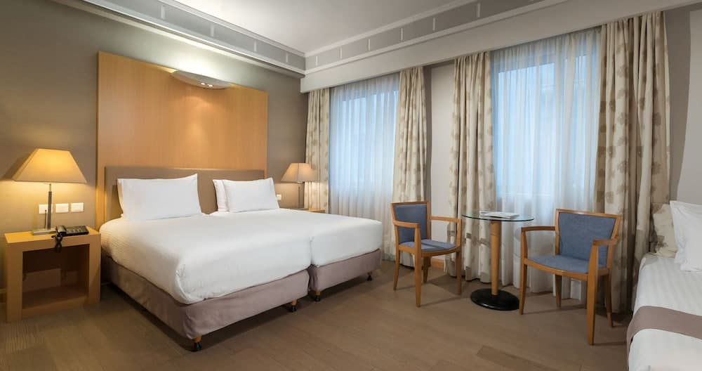 Central Hotel