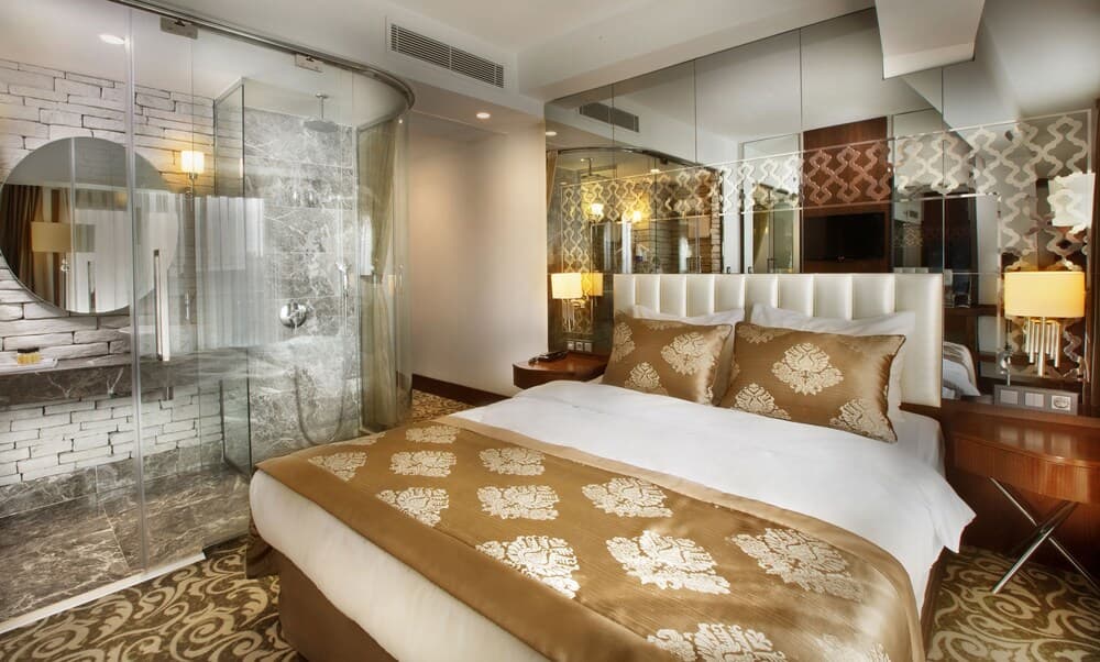 Taksim Pera Center Hotel
