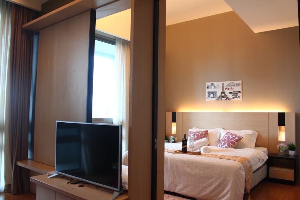 LTS Homestay at Swiss Garden Residence