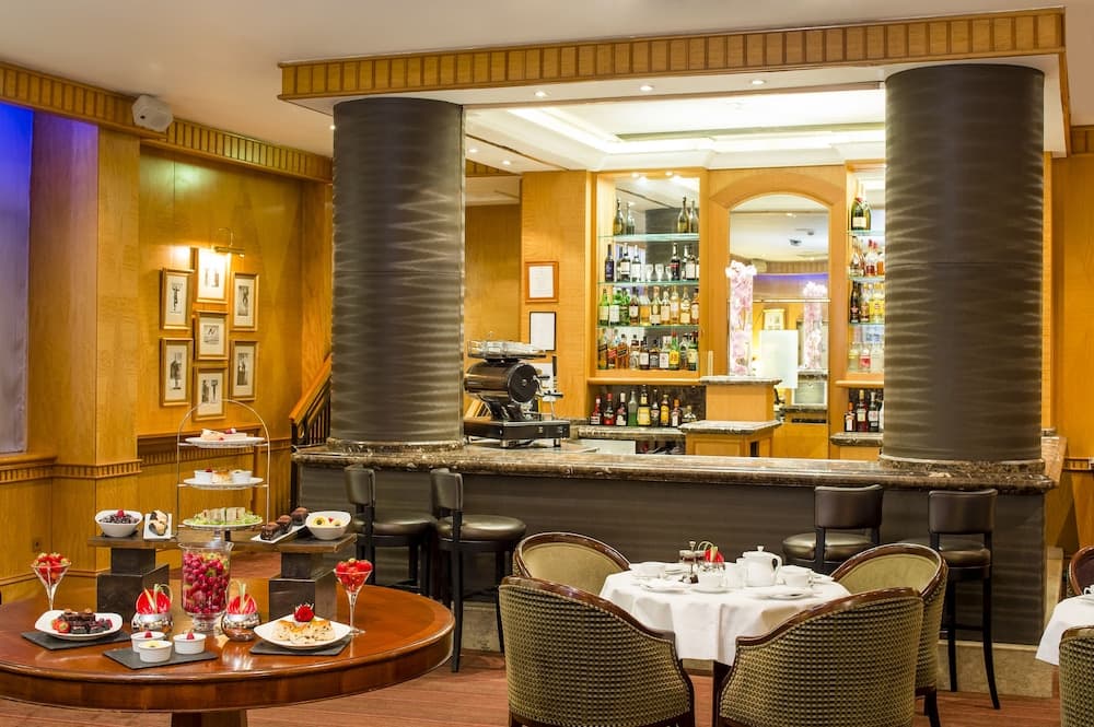 Millennium Hotel and Conference Centre Gloucester London