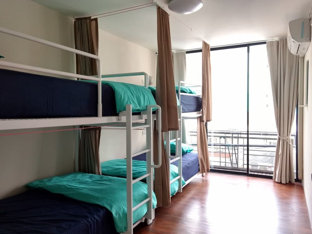 Rama9 Kamin Bird Hostel
