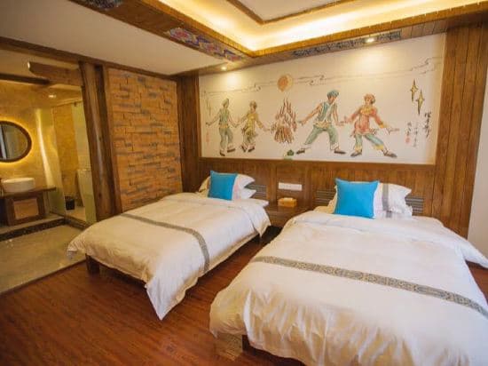 Longmen Yihao Inn