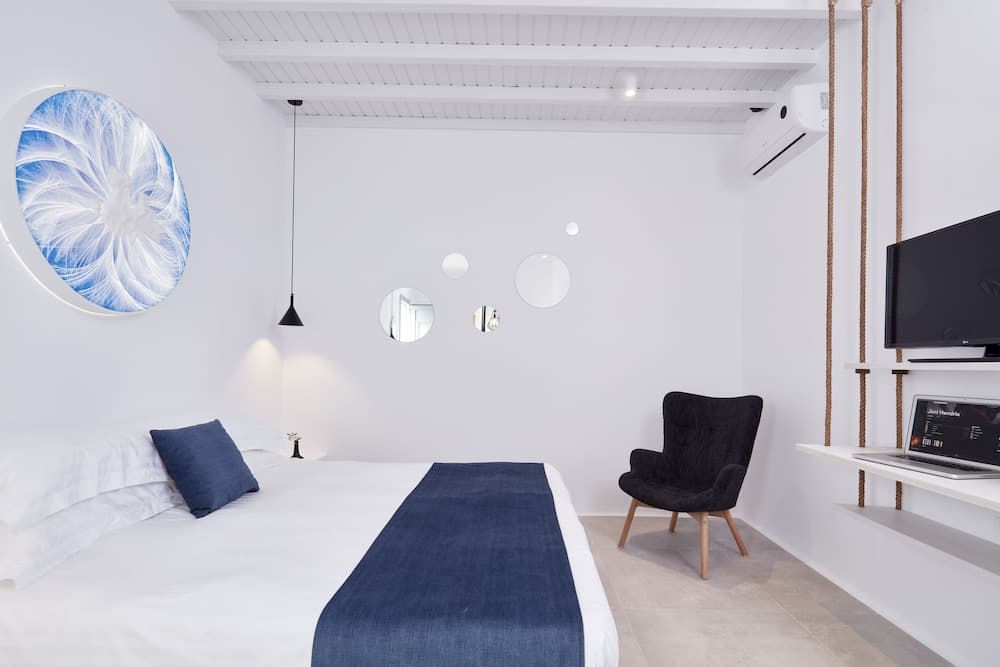 Absolut Mykonos Suites & More