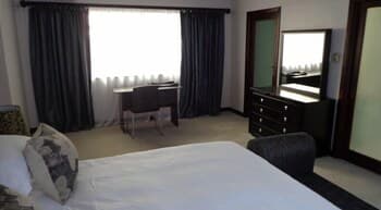 Englewold Manor Guest House