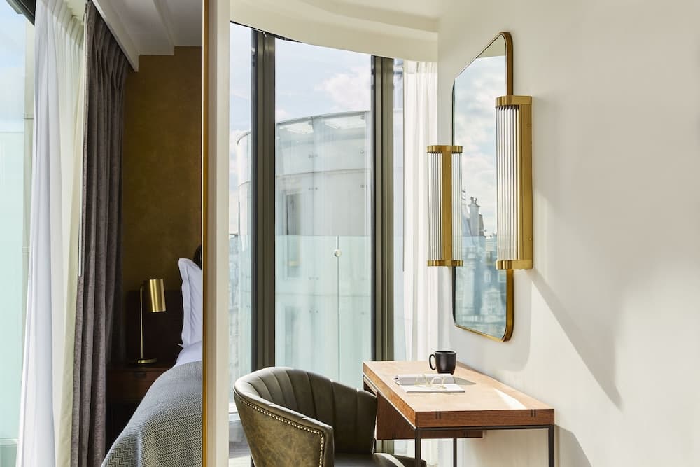 Hotel Indigo London - 1 Leicester Square, an IHG Hotel