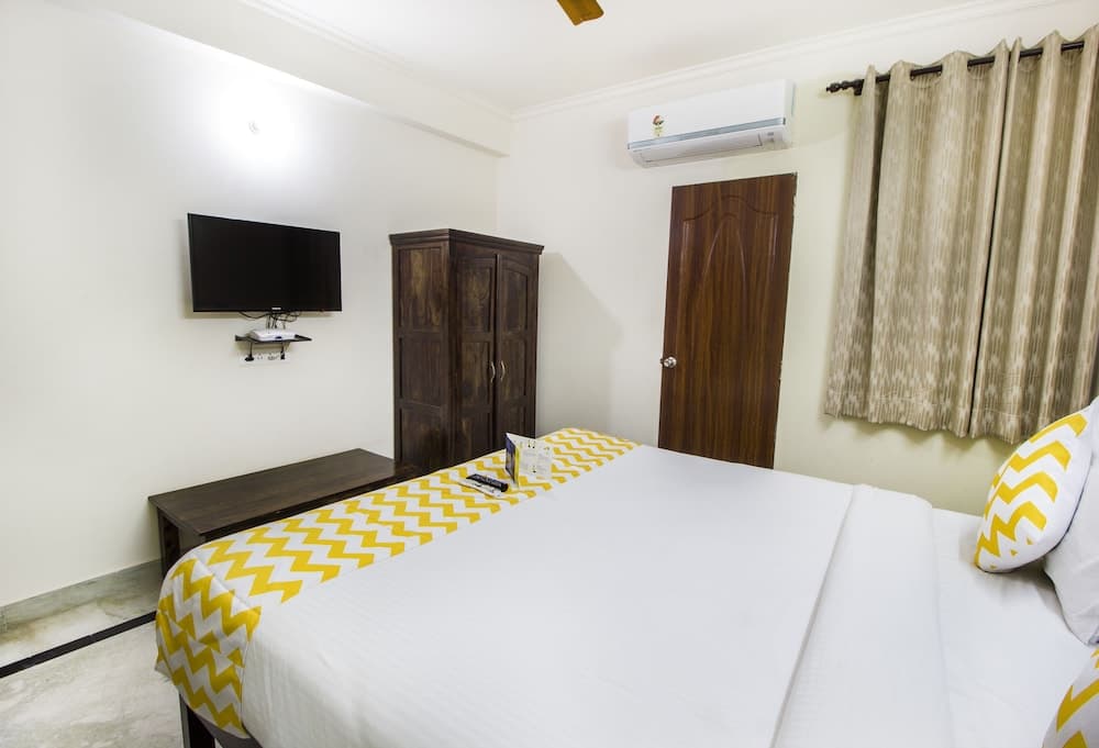 FabHotel Dior Pink City