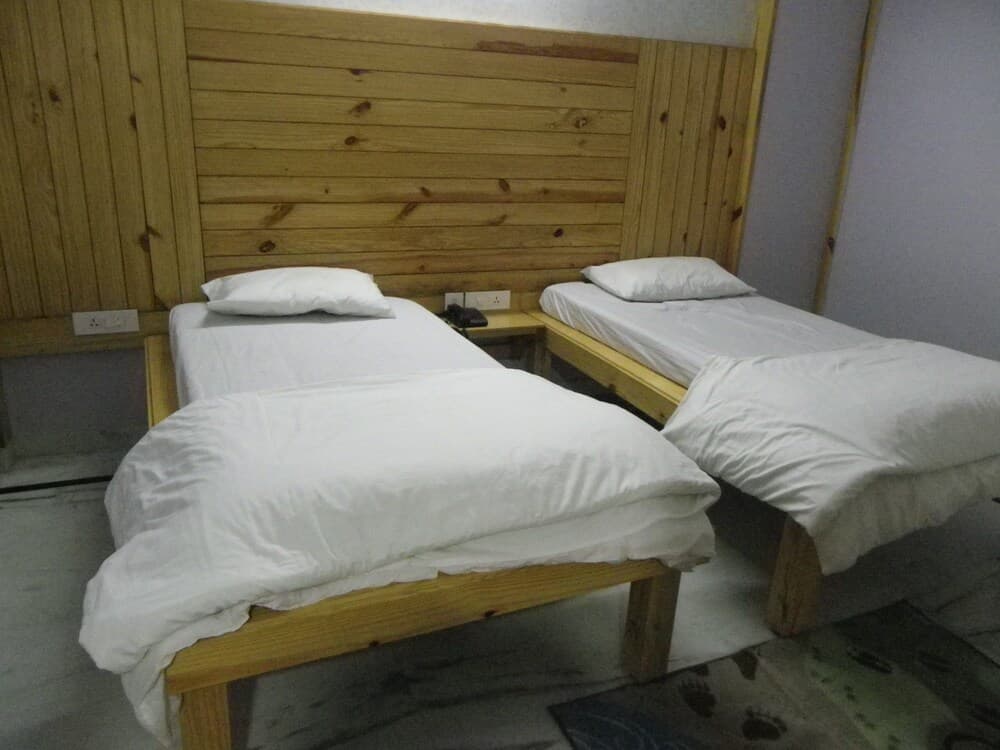 The Lodge B & B