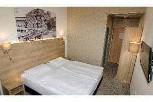 City Hotel Ring
