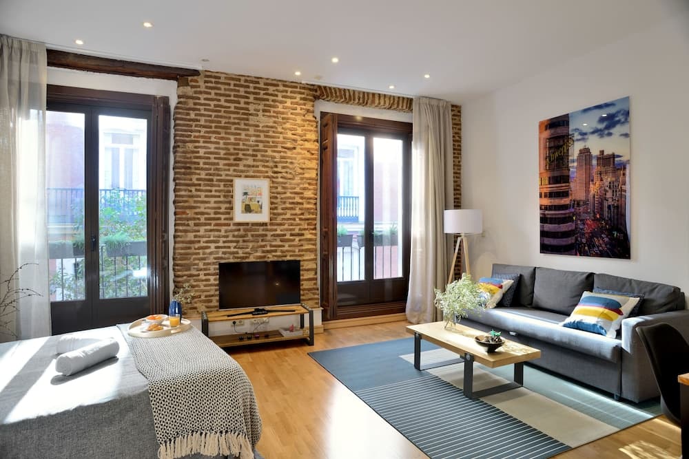 Aspasios San Mateo Boutique Apartments
