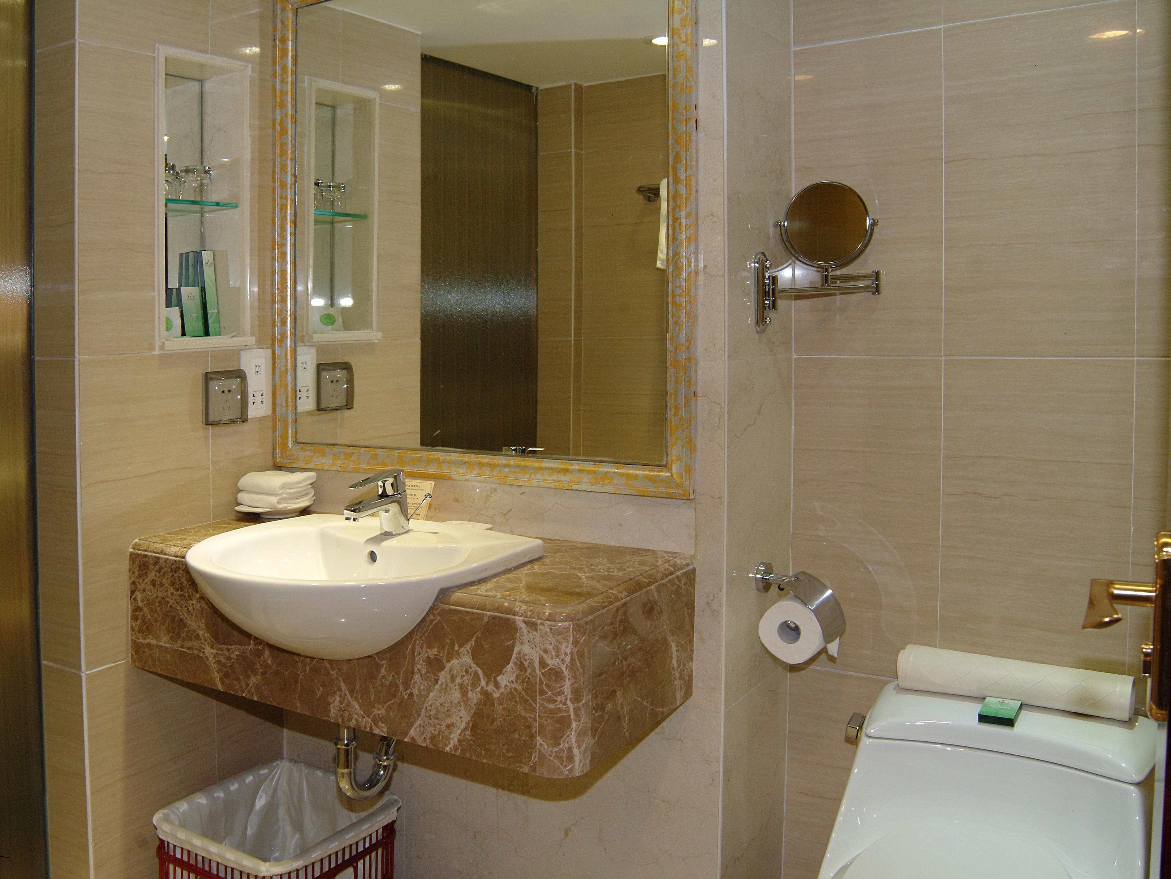 Guangdong Hotel-Free Shuttle during Canton Fair