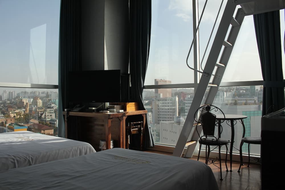Myeongdong Merlin Hotel