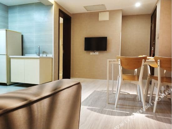 Rayfont Shanghai Nanpu Hotel