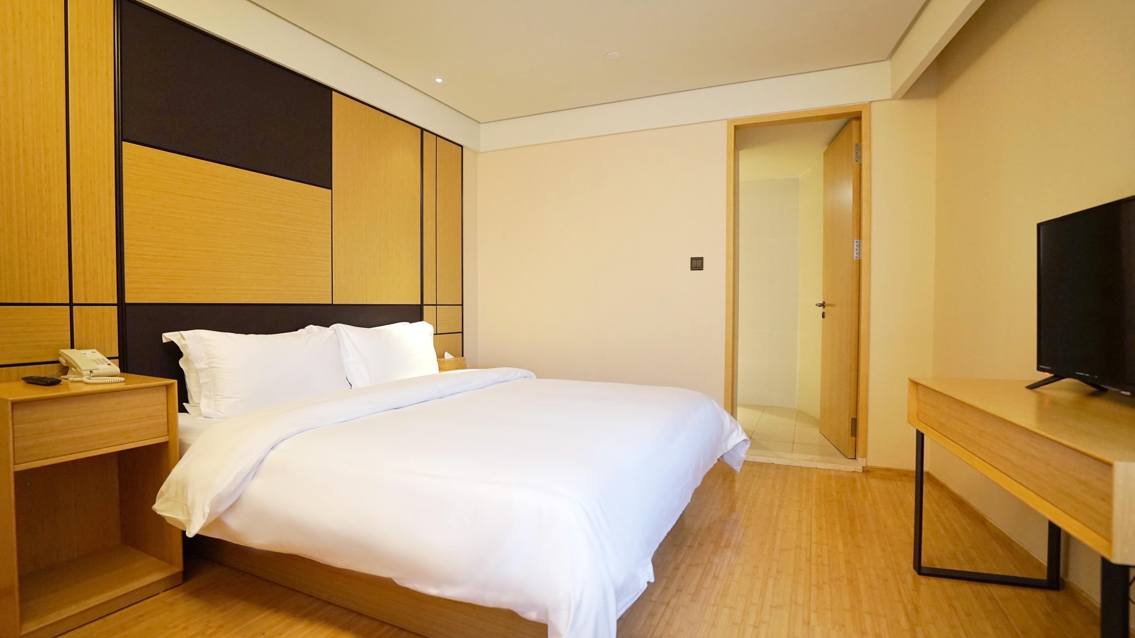 Ji Hotel (Shanghai Xujiahui Tianyaoqiao Road)