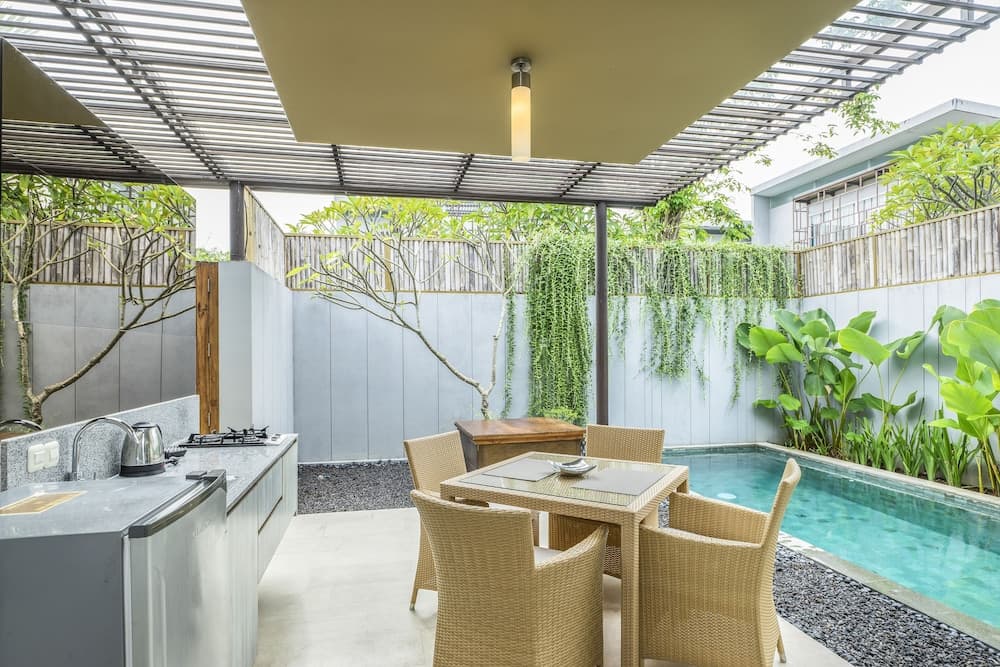 Garden Bay View Villas