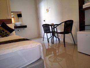 Khaosan Green House Hotel