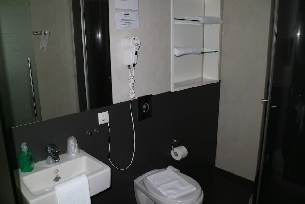 Arctic Comfort Hotel