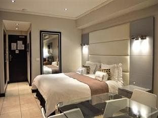 Icon Luxury Apartments