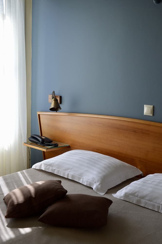 Evripides Hotel