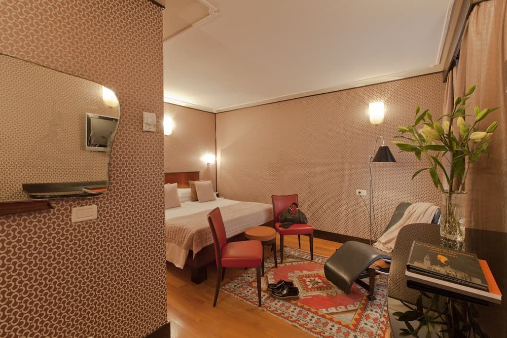 Hotel Saturnia & International