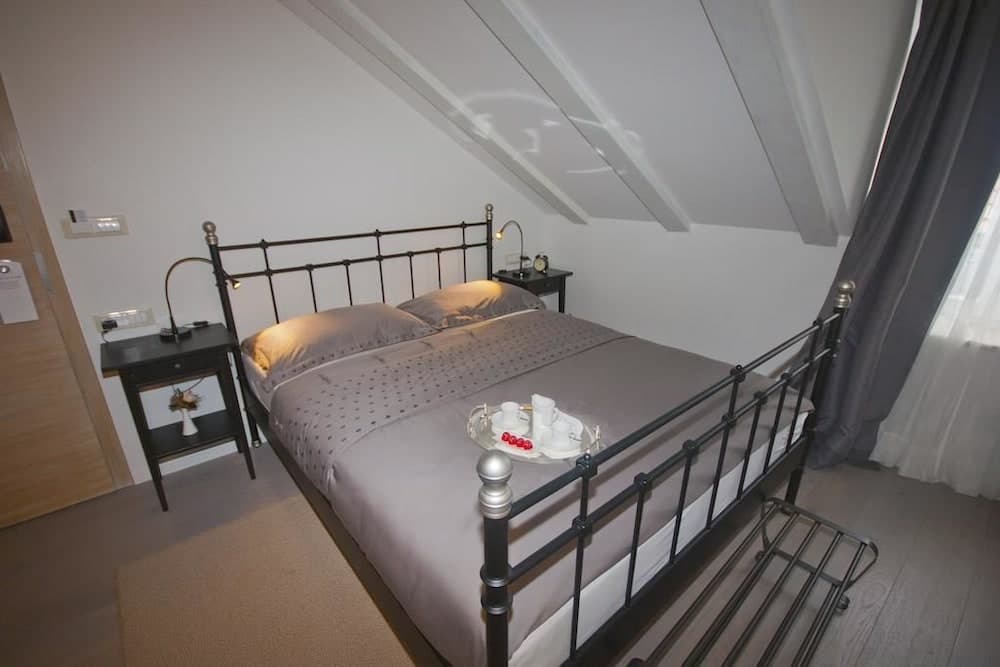 Splitska Perla City Centre Luxury Rooms