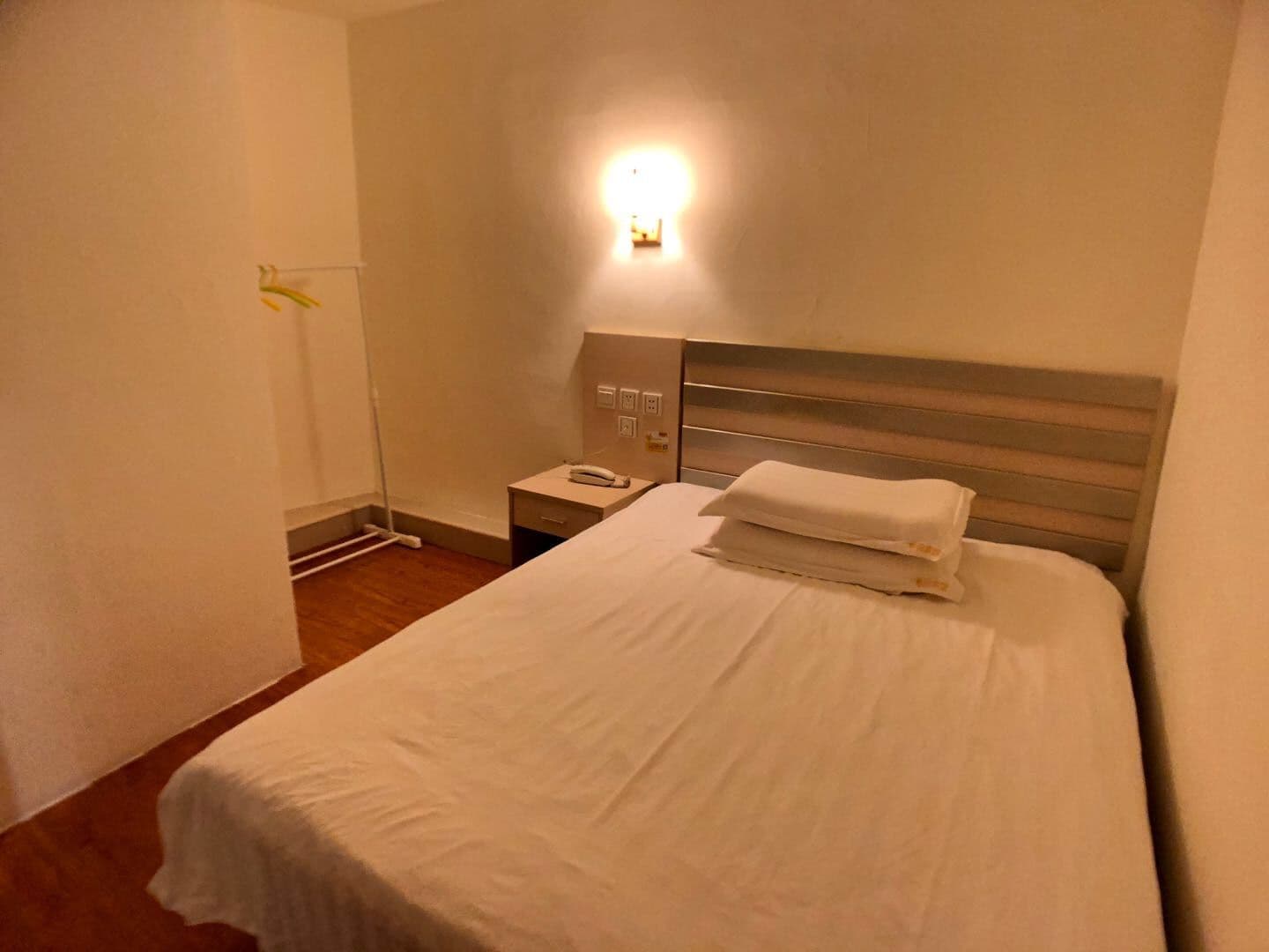Yueyang Hostel