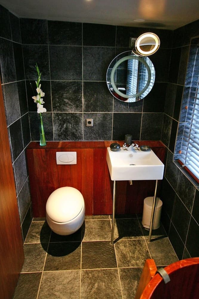 Home Luxury Apartments