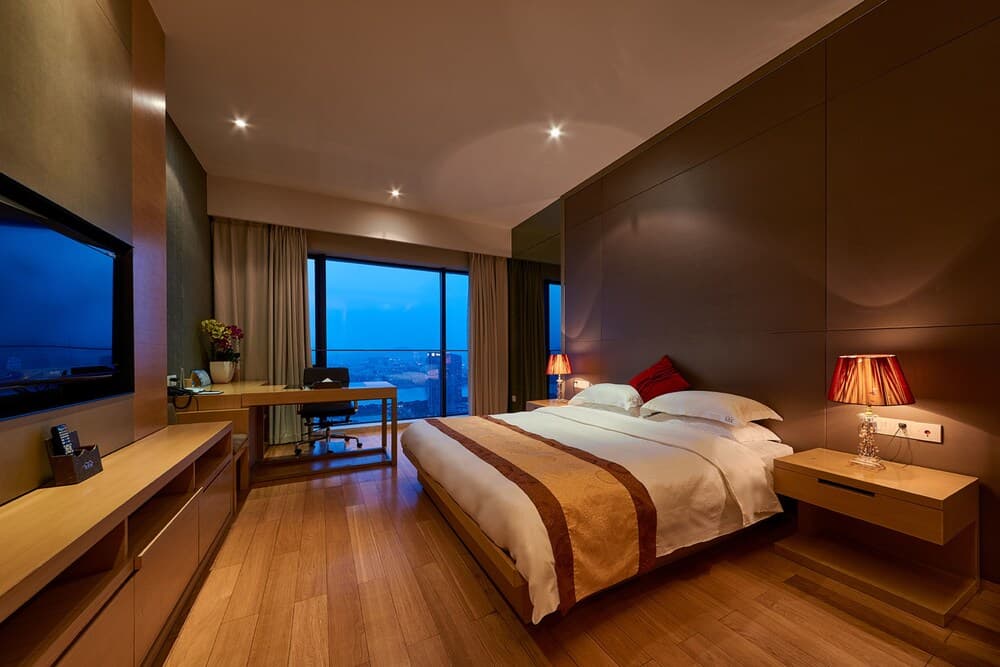 Heefun Apartment (poly world trade centre Apartment)