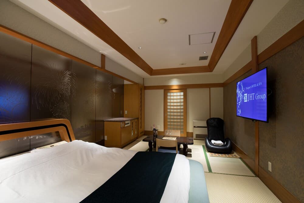 Hotel Perrier (Adult Only)