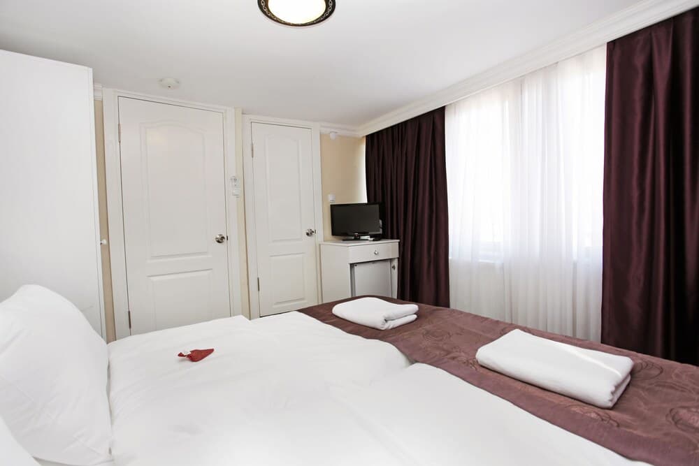 Spinel Hotel