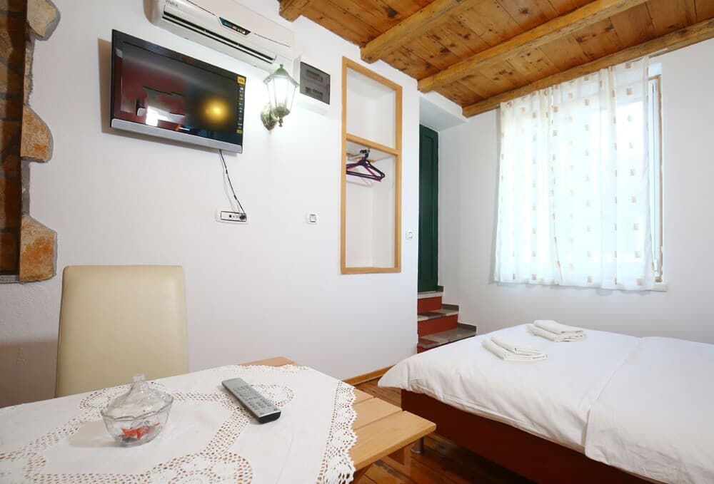 Villa Urbi et Orbi 2