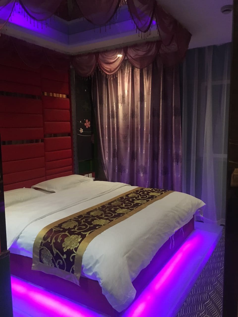Zhuming Fashion Hotel