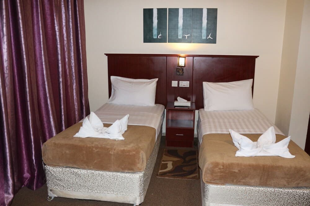 Mariana Hotel