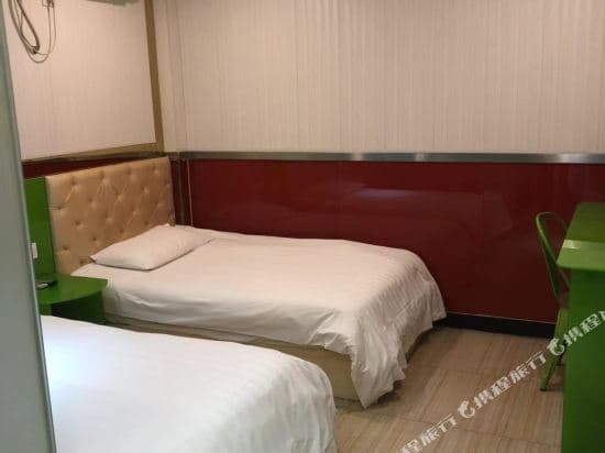Hi Inn (Shanghai Nanjing East Road Center)