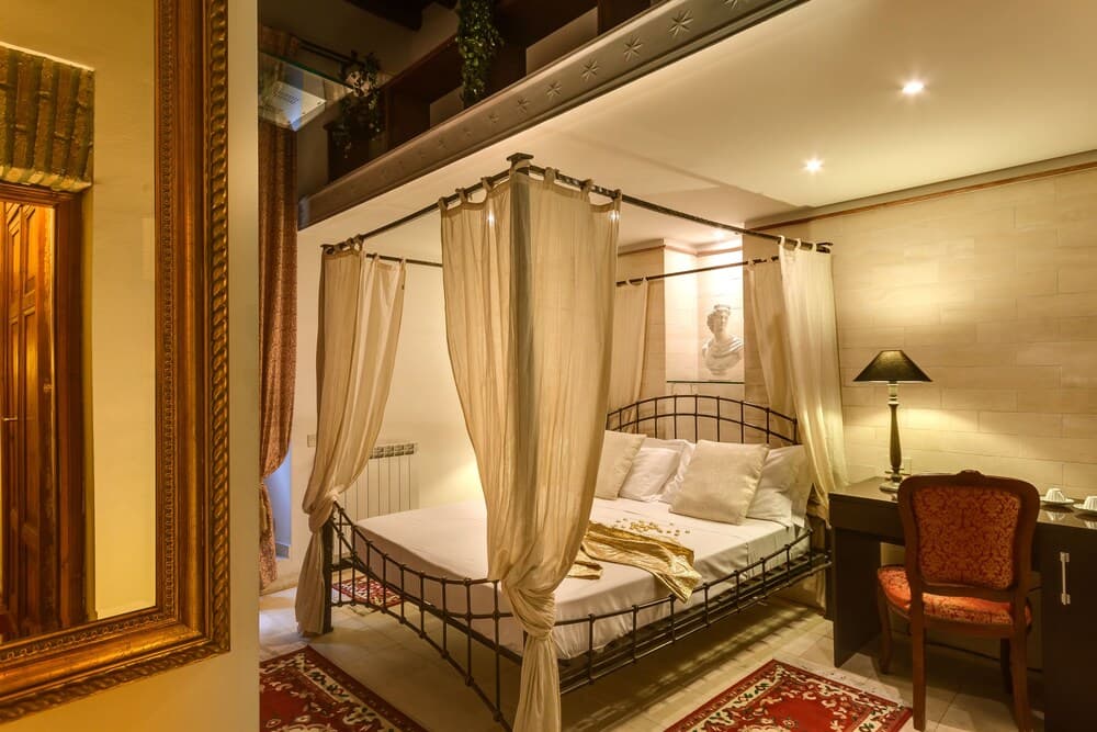 Tolentino Suites