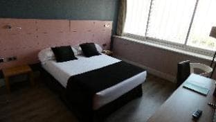 Hotel Chamartin the One