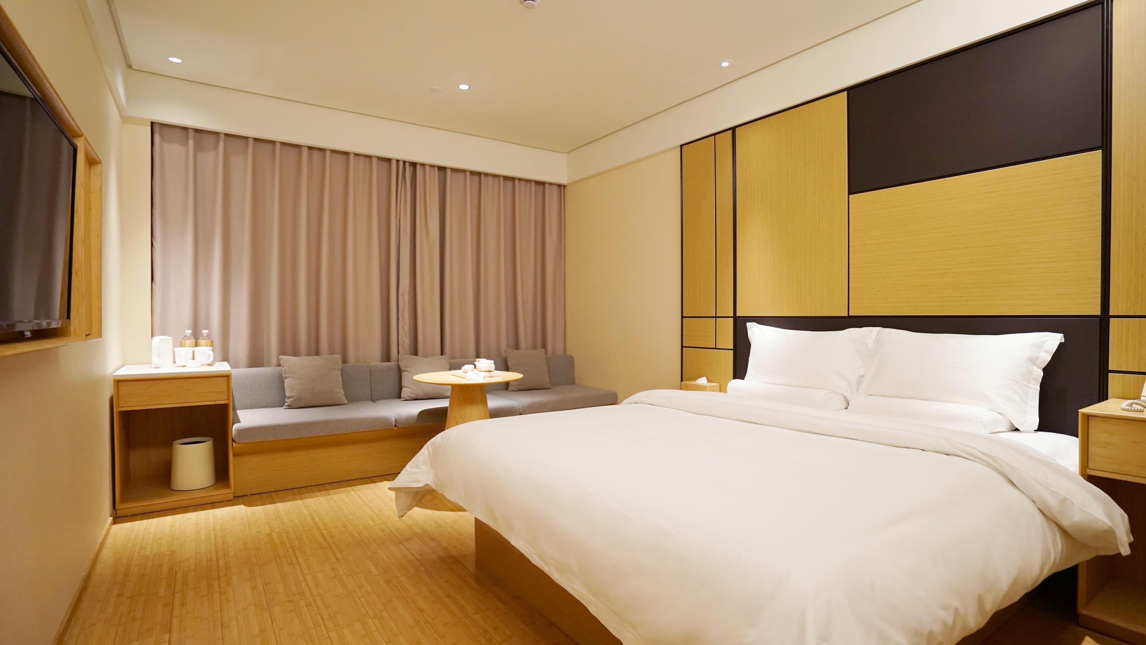 Ji Hotel (Shanghai Xujiahui Tianyaoqiao Road)