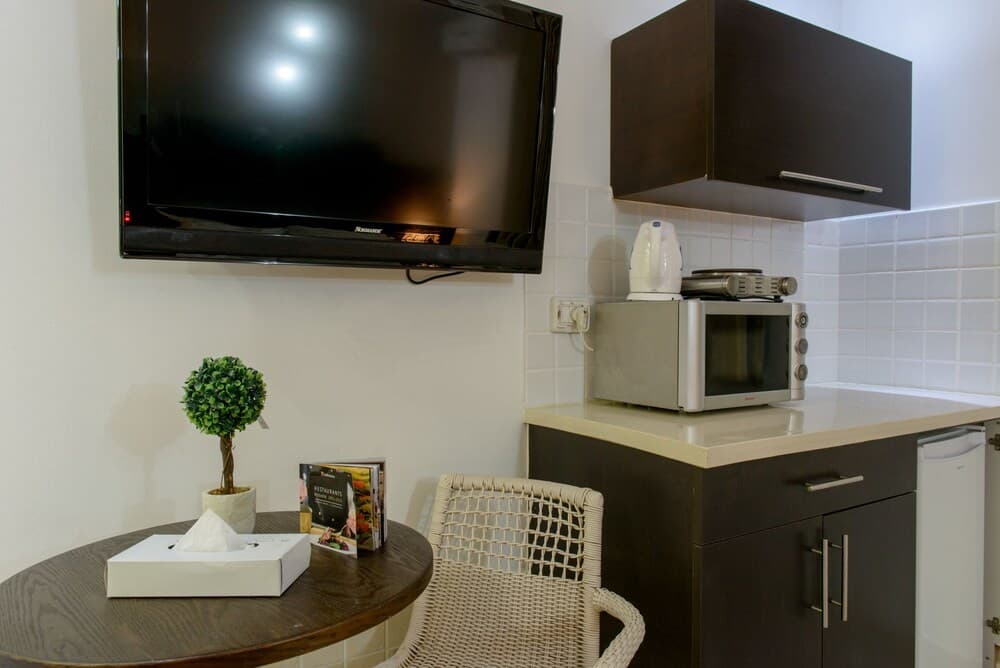 Royalty Suites