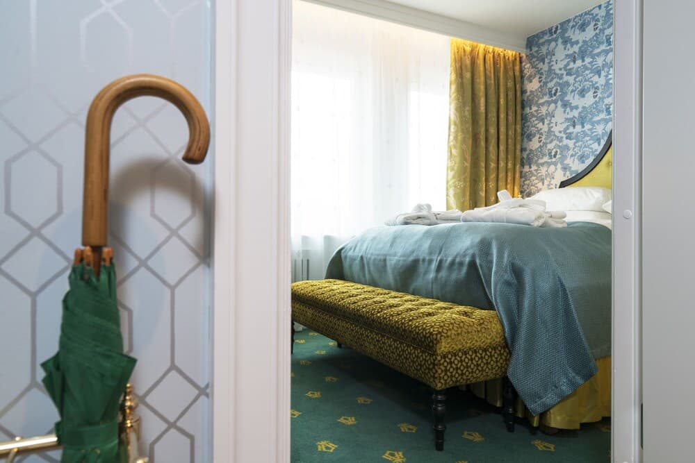 Hotel Bristol