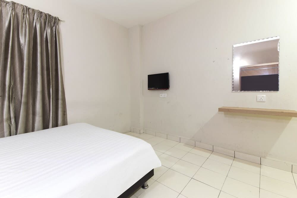 Simms Grand Inn