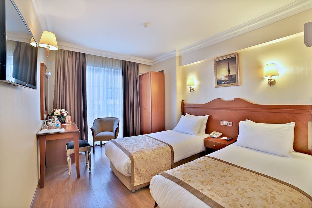 Lady Diana Hotel